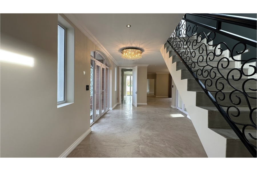 To Let 4 Bedroom Property for Rent in Val De Vie Estate Western Cape